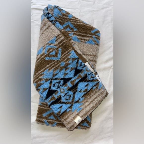 Sun + Stone Men's Geometric Fleece Scarf  Blue Size Regular - Picture 3 of 5